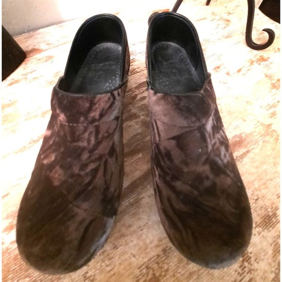 Dansko Velvet Clogs  39 - Picture 1 of 6
